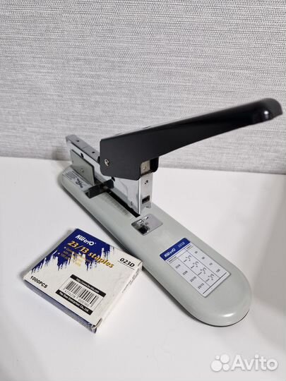 Степлер настольный до 100 листов