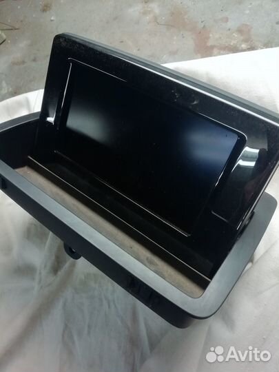 Штатный экран мультимедиа Ауди Q3