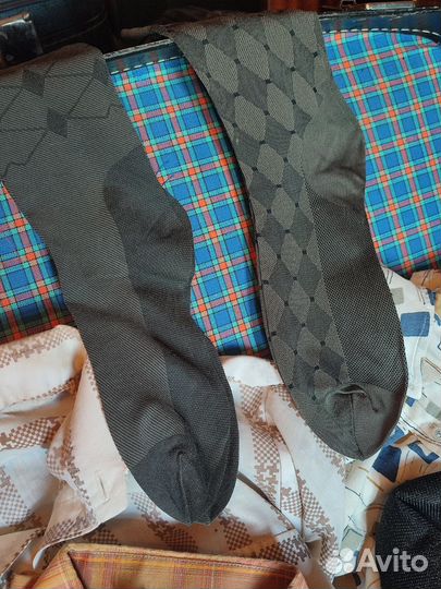 Чемодан с рубашками времён СССР и носочки шёлковые