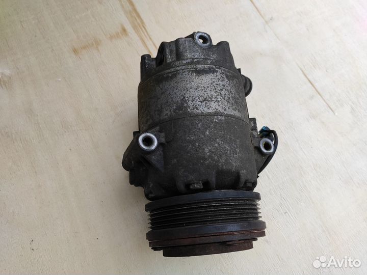 Компрессор кондиционера Z16XE на Opel Meriva A