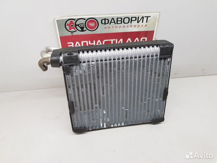 Радиатор кондиционера в корпус отопителя