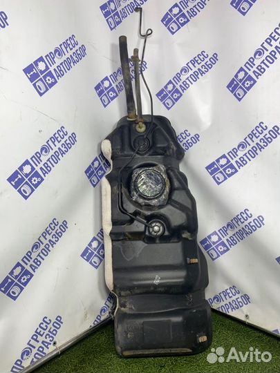 Бензобак Great Wall Hover H2 внедорожник 2.4