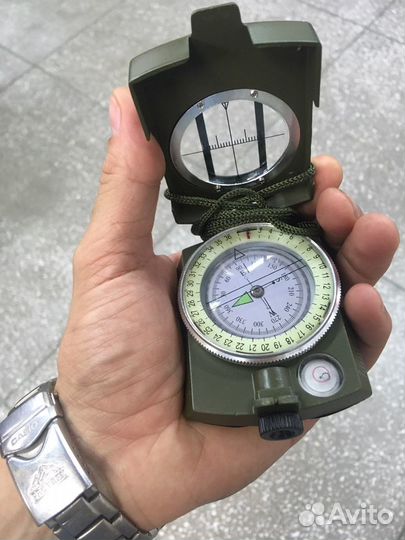 Компас Жидкостный