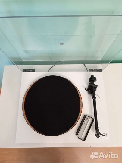 Музыкальный проигрыватель