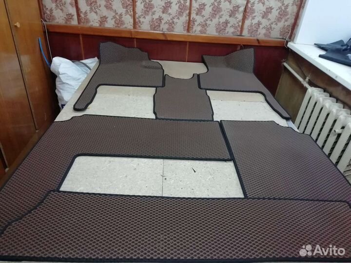 Коврики на Dodge Caravan