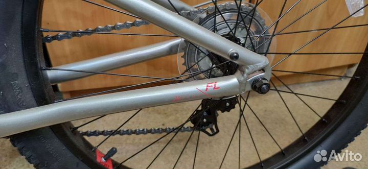 Подростковый велосипед Haro 24 дюйма, серый