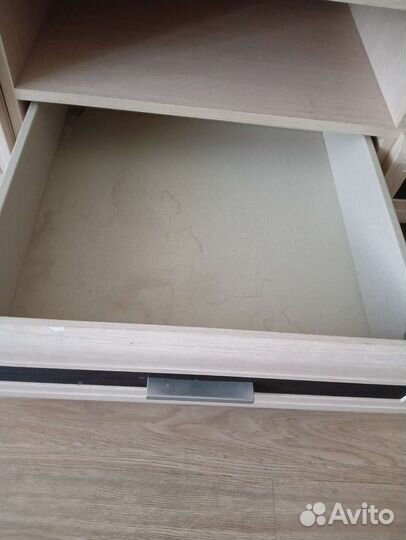 Тумба под телевизор