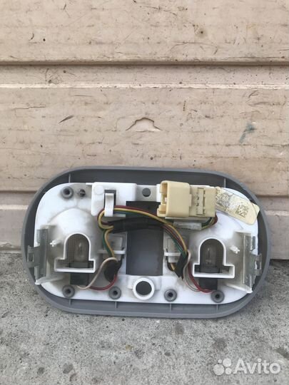 Плафон салонный Mitsubishi Galant 9 MR590961HA