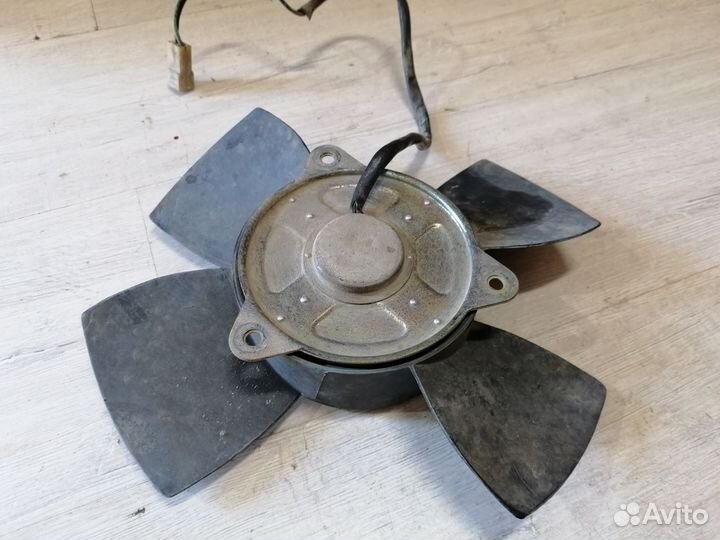 Вентилятор охлаждения двигателя Chevrolet Niva