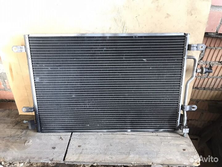 Радиатор кондиционера audi