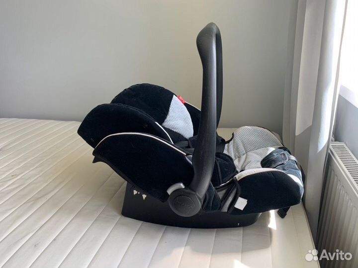Детское кресло Recaro с базой isofix