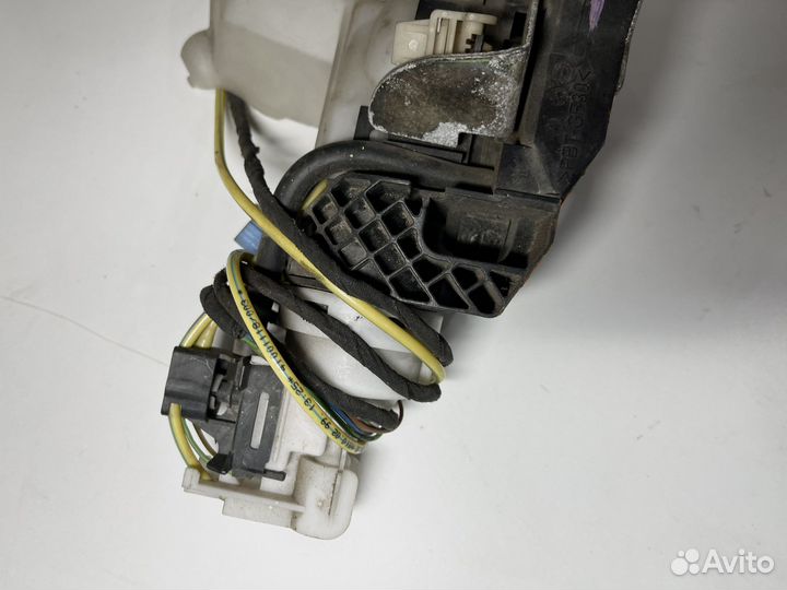 Замок задней левой двери Mercedes W220