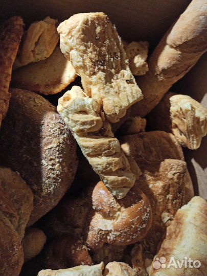 Хлеб, овощи, на корм животным, свиньям, птице