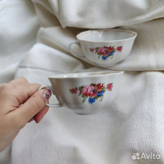 На доставке Фарфоровые чашки Дулево Цветы СССР