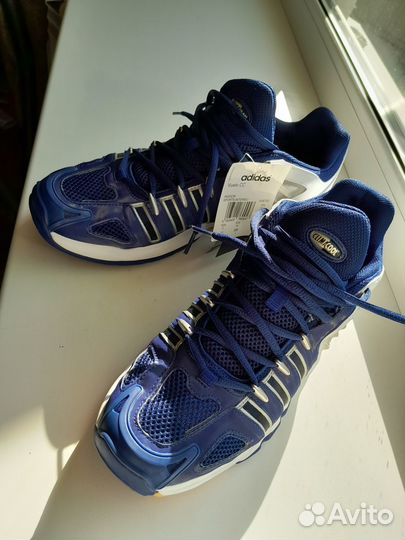 Кроссовки мужские 44 размер adidas VueloCC