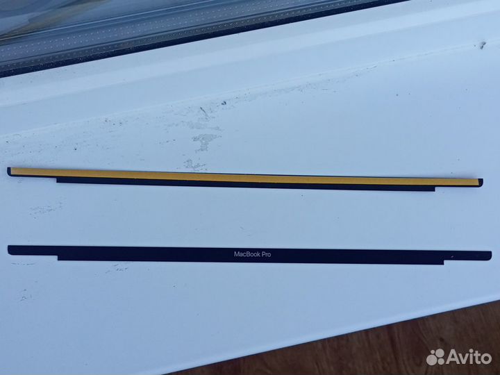 Рамка нижняя для MacBook Pro 15 А1707, 1990