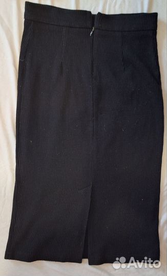 Трикотажный костюм с юбкой 44р