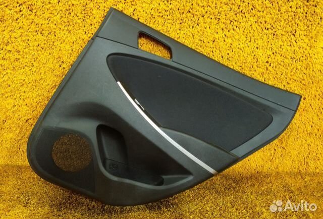 Hyundai solaris обшивка двери заднее правое 2016г