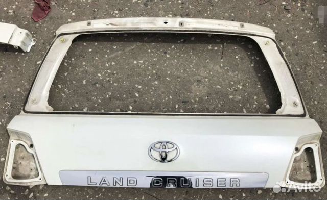 Крышка багажника Toyota Land Cruiser 200