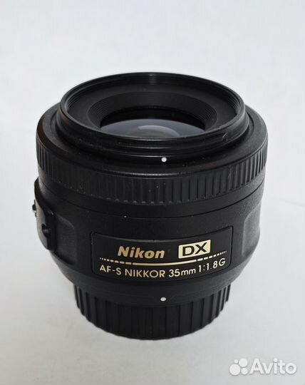 Nikon 35mm f/1.8G AF-S DX Nikkor
