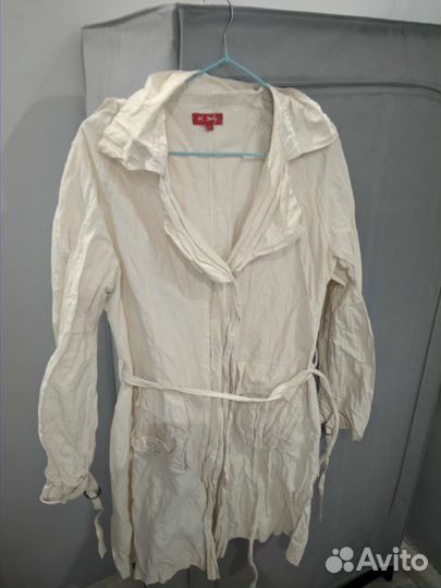 Женский легкий плащ Derhy