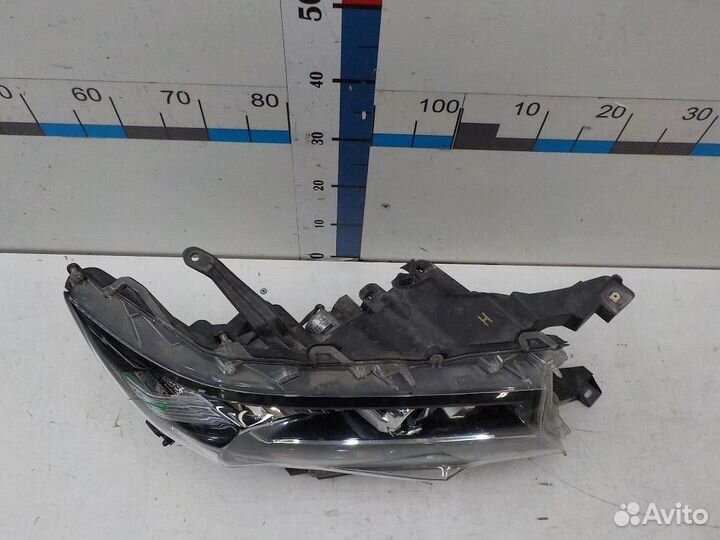 Фара правая Toyota Land Cruiser Prado