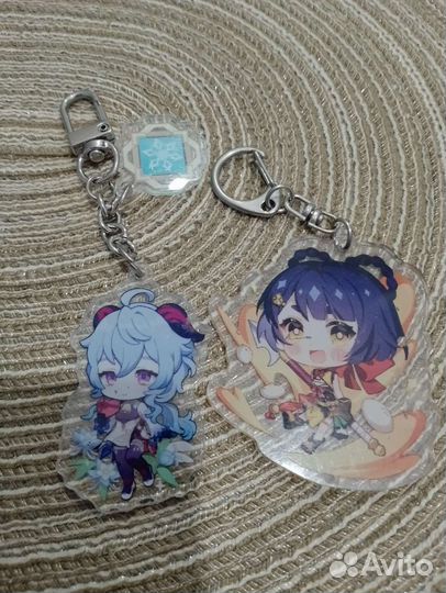 Брелочки по genshin impact