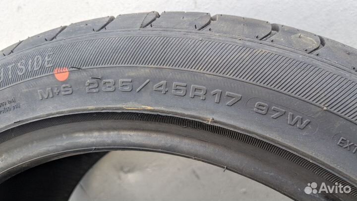 iLink L-Zeal56 235/45 R17 97W