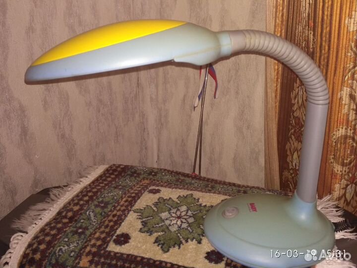 Лампа настольная детская школьная б.у