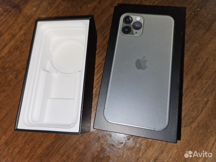Коробка от iPhone 11 pro