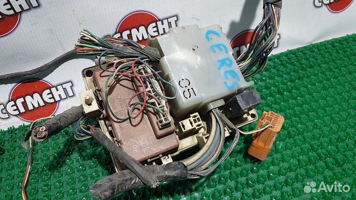 Блок предохранителей салонный Toyota Corolla Ceres