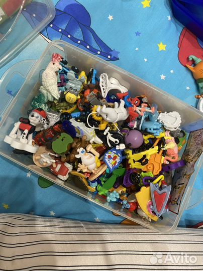 Продам киндеры игрушки