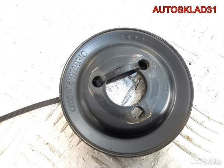 Шкив помпа VW Passat B5 1.8 ADR 058121031C