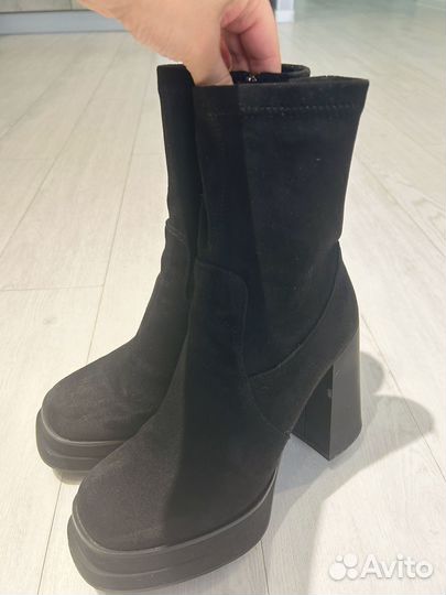 Ботильоны 38 на высокой платформе