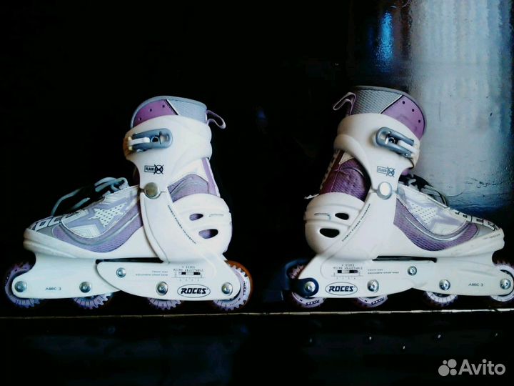 Роликовые коньки и комплект защиты