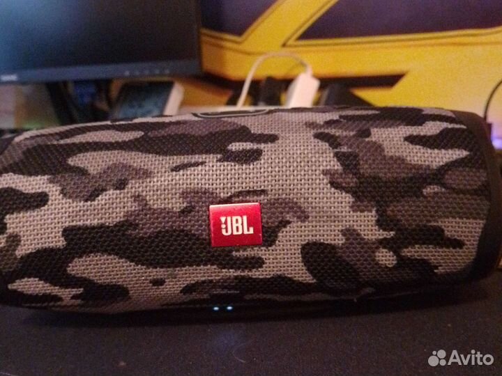 Jbl charge 4