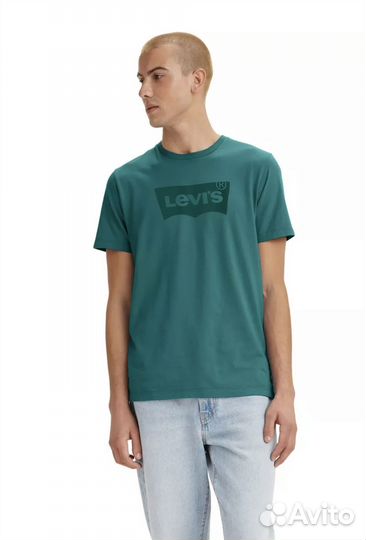 Мужская футболка levis размер m