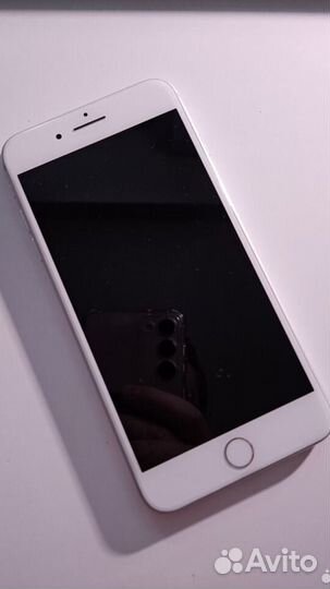 iPhone 8 Plus, 64 ГБ