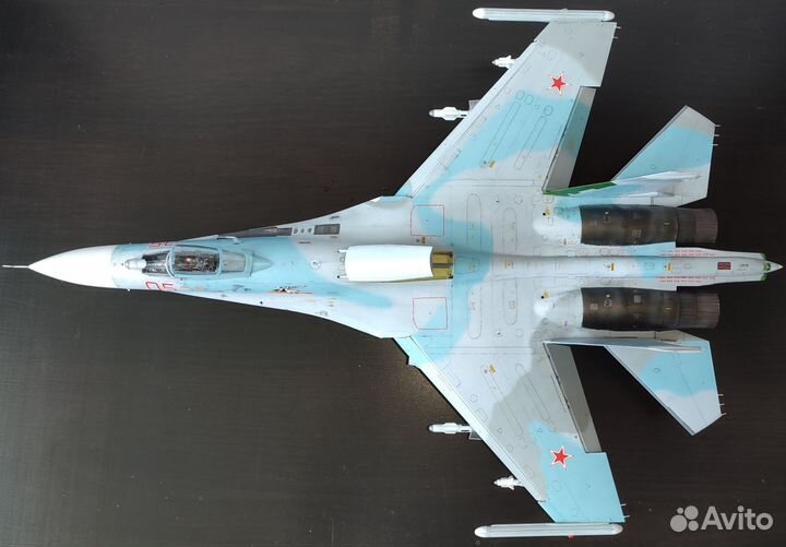 Модель самолета Су-27