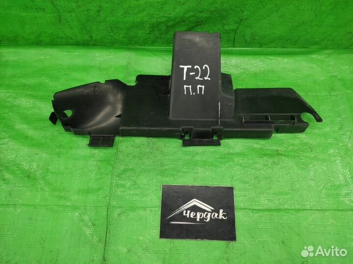 Воздуховод радиатора правый VW Touareg 02-10