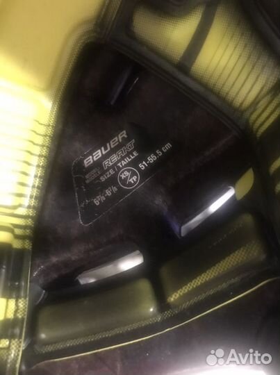 Хоккейный шлем