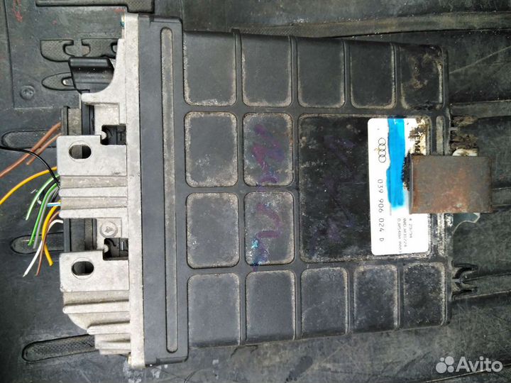 Эбу двигателем Ауди 80 Б 4