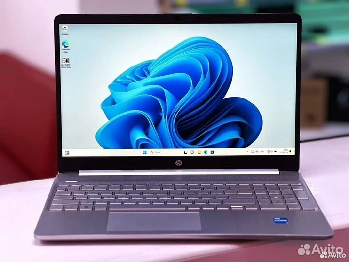 Ноутбук HP 15S / Core i3-11 / SSD / как новый