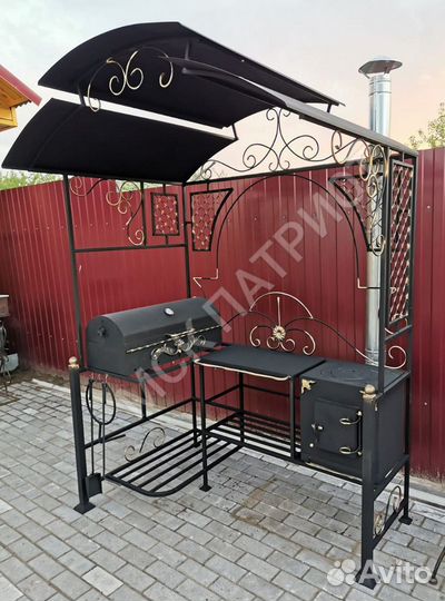 Мангал с крышей