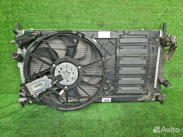 Радиатор охлаждения двигателя Mazda 3