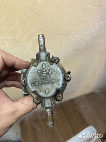 Механический бензонасос