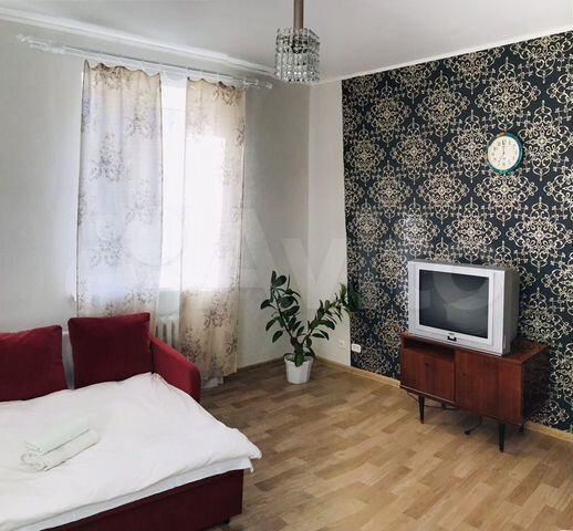 2-к. квартира, 72 м², 2/2 эт.