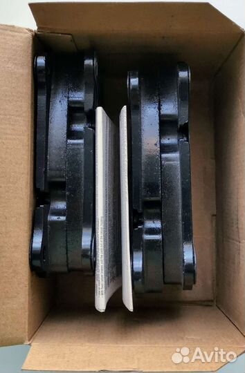 Тормозные колодки VAG 7L6698151K VW Touareg