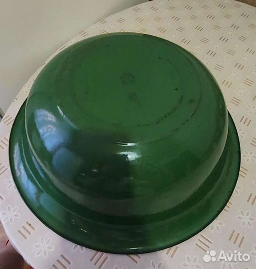 Эмалированный таз