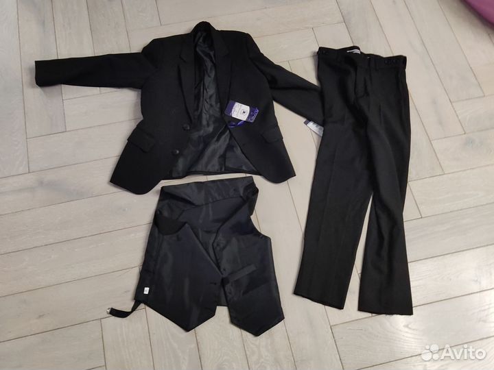 Костюм 28 размер